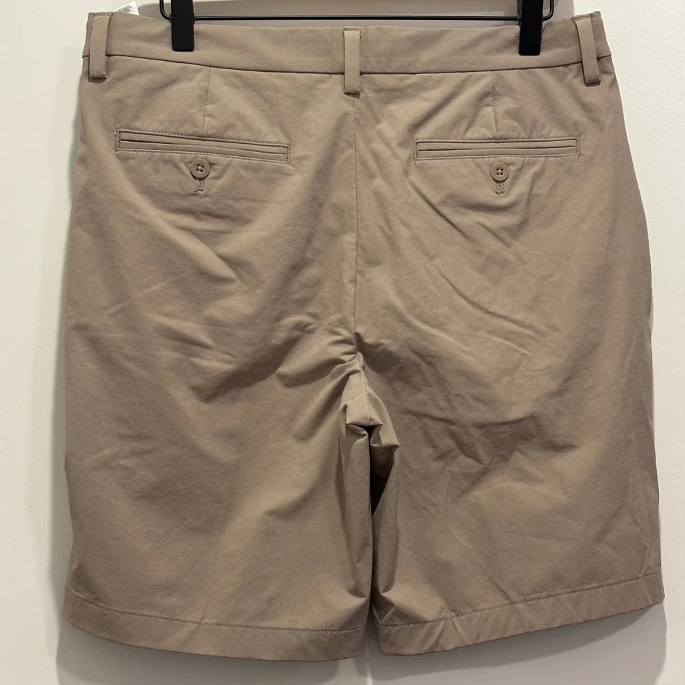 Vineyard Vines On The Go Shorts Mens 31 Khaki Tan Performance Stretch Cotton